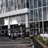 AEON Mall Sentul City Terbakar, Pengunjung dan Karyawan Berhamburan Keluar Gedung 