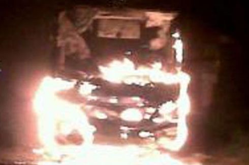 Sebuah Bus Apron Terbakar di Bandara Ngurah Rai 