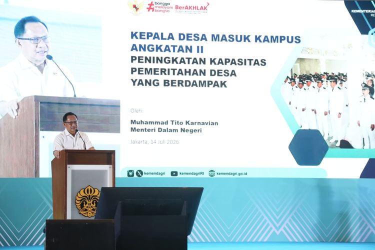 Mendagri Sebut Kades Harus Naik Kelas agar Desa Mandiri dan Urbanisasi Berkurang