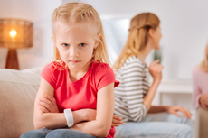 5 Pola Asuh Orangtua yang Bikin Mental Anak Jadi Strawberry Generation
