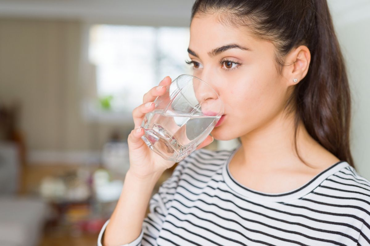 Mengetahui cara minum air putih untuk menurunkan berat badan akan memberikan hasil yang maksimal.