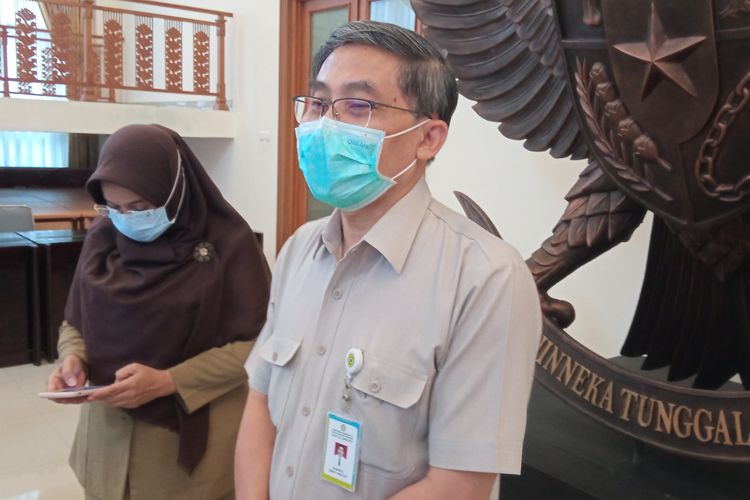 Direktur RS Sardjito Siswishanto Rukmono ditemui di Gedhong Pracimasoso, kompleks kepatihan yogyakarta, Senin (18/1/2021)