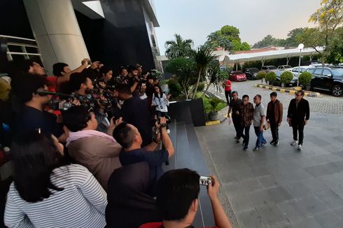 Tim Hukum Prabowo-Sandiaga Datangi LPSK