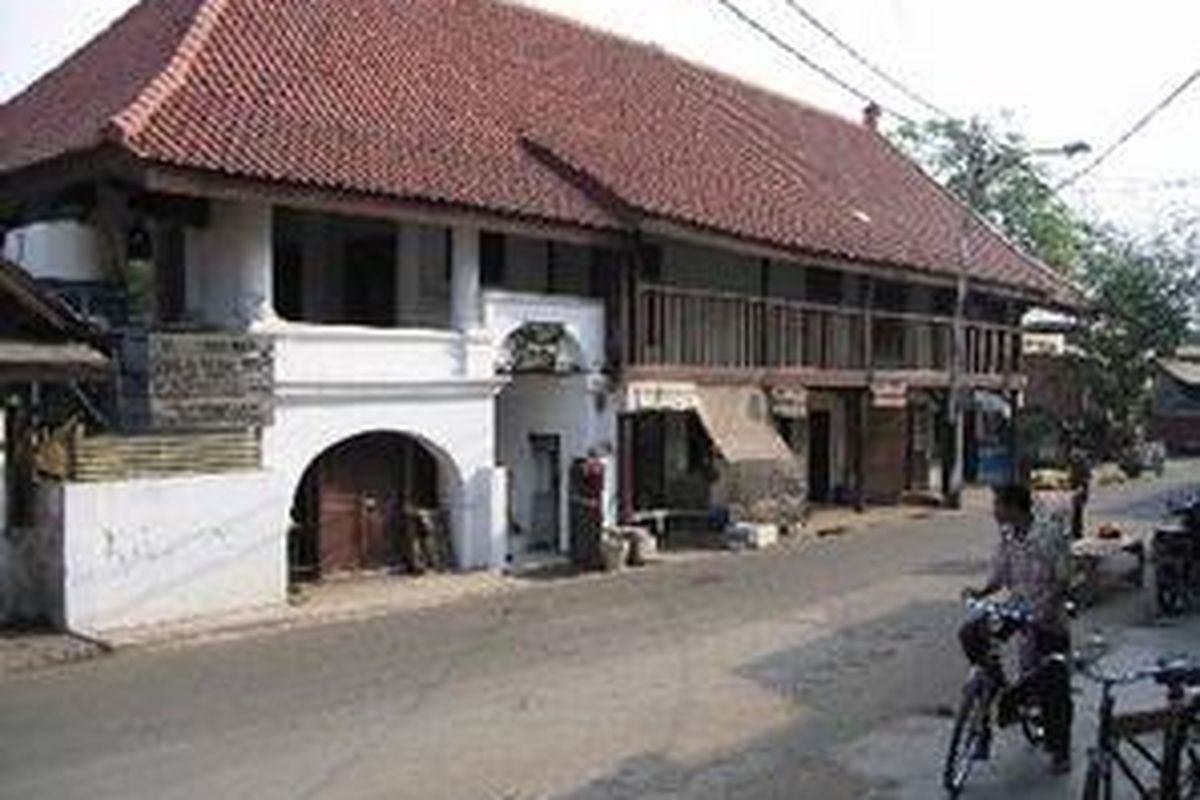 Masjid Langgar Tinggi di daerah Pekojan, Jakarta