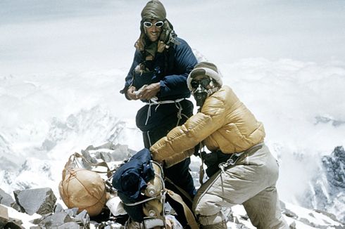 Rolex Peringati 70 Tahun Pendakian Bersejarah Gunung Everest 