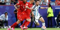 Hasil HT Argentina Vs Swiss 1-0: Sundulan Mac Allister Antar La Albiceleste Unggul