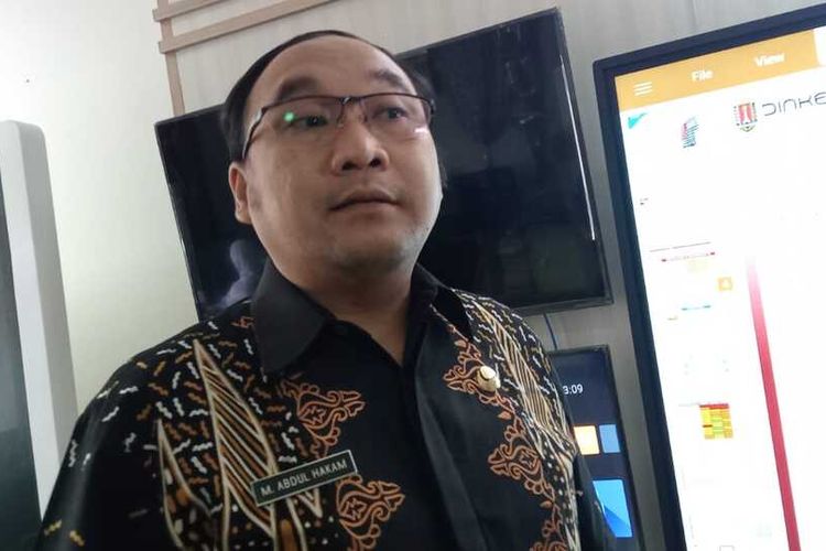Kepala Dinas Kesehatan Kota Semarang, Abdul Hakam saat ditemui di kantornya.