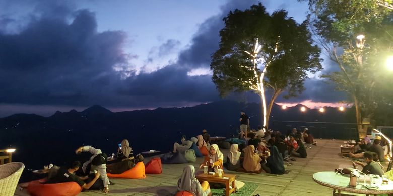 Bukit Wisata Pulepayung di Kulon Progo, Yogyakarta.