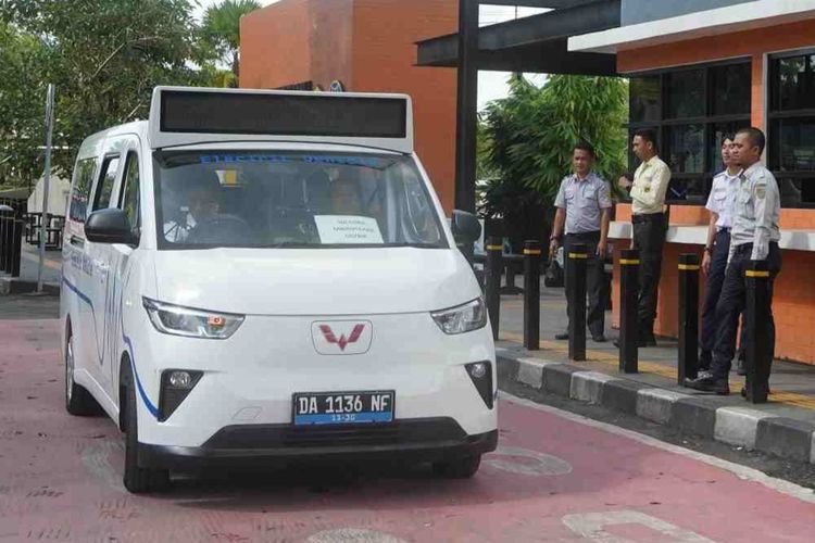 Pemkot Banjarmasin Uji Coba Mikrotrans Listrik untuk Transportasi Umum