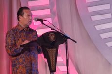 Presiden Jokowi Anugerahkan Tanda Kehormatan ke Ketua Liga Parlemen Jepang-Indonesia