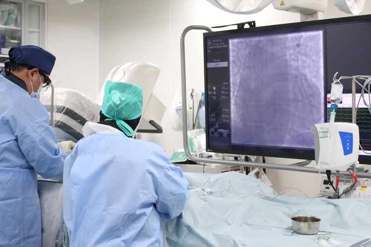 Teknologi IntraVascular Ultrasound atau IVUS dipakai dalam pemasangan ring jantung pada pasien penyakit jantung koroner.