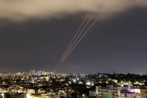 Ketika Drone Iran Tempuh 1.800 Km untuk Serang Israel...