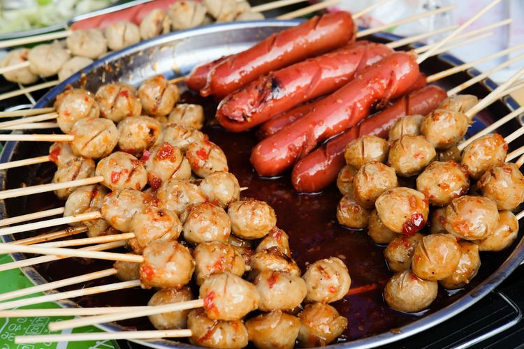Resep Bumbu Oles Bakaran Sosis dan Bakso, Campur 4 Jenis Saus Ini!
