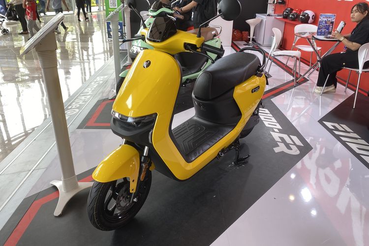 Motor listrik Segway N100 di GIIAS 2023, tampilan mirip Honda EM1 e: