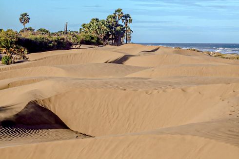 Pantai Oetue: Daya Tarik, Harga Tiket, dan Rute