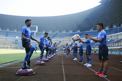 Liga Tak Jelas, Klub Lain Libur, Mengapa Persib Tetap Latihan?