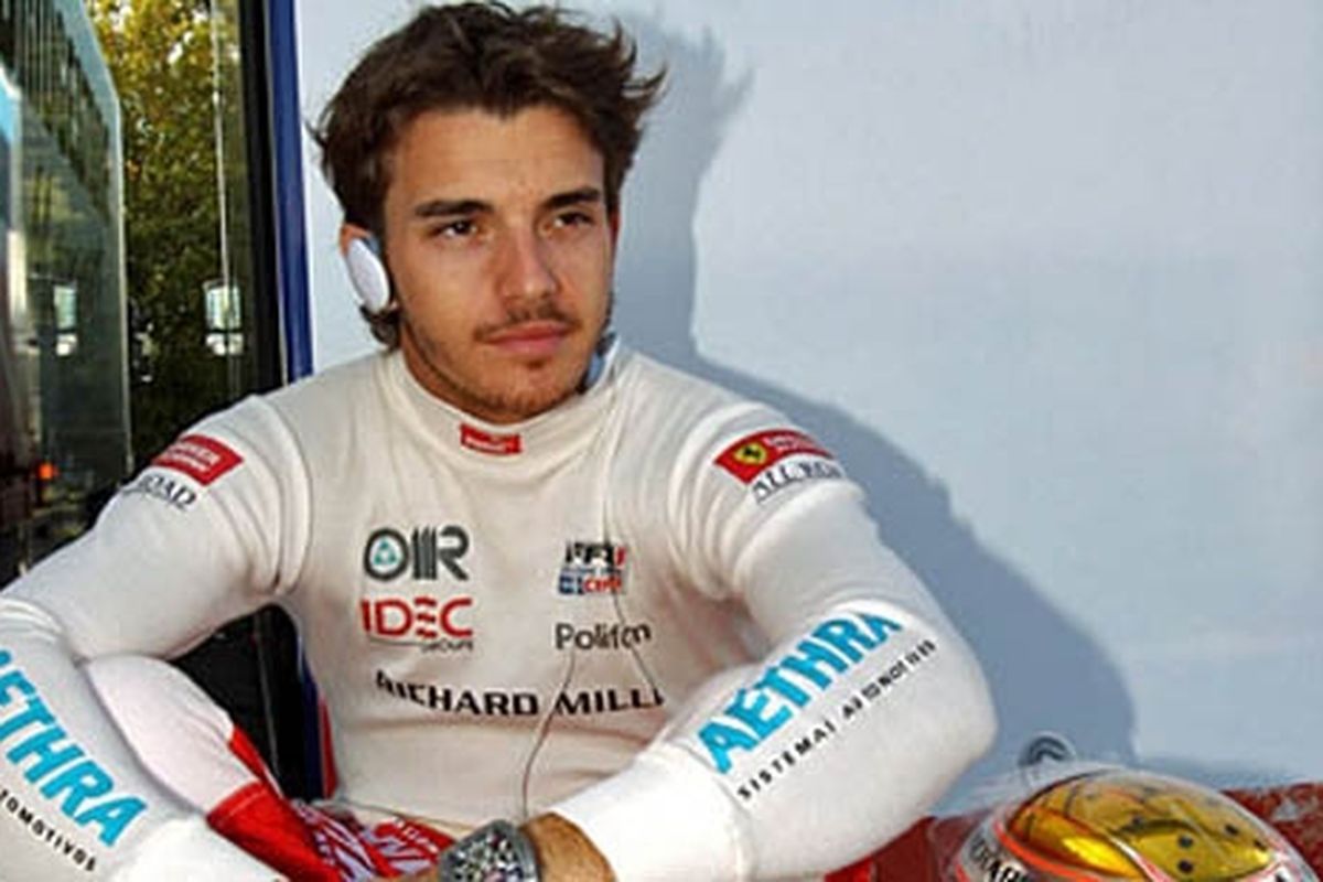 Bianchi sangat dekat dengan Ferrari dan pernah menjajal di Force India
