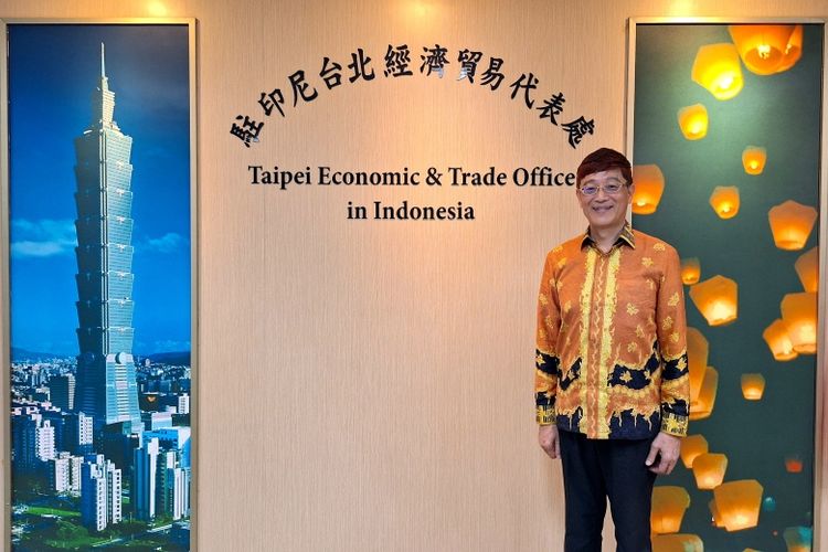 Deputy Representative Taipei Economic & Trade Office (TETO) di Indonesia Trust H J Lin. 