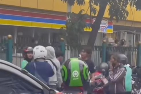 Pengendara Motor Pukul Ojol di Depan Stasiun Gondangdia, Diduga akibat Bersenggolan