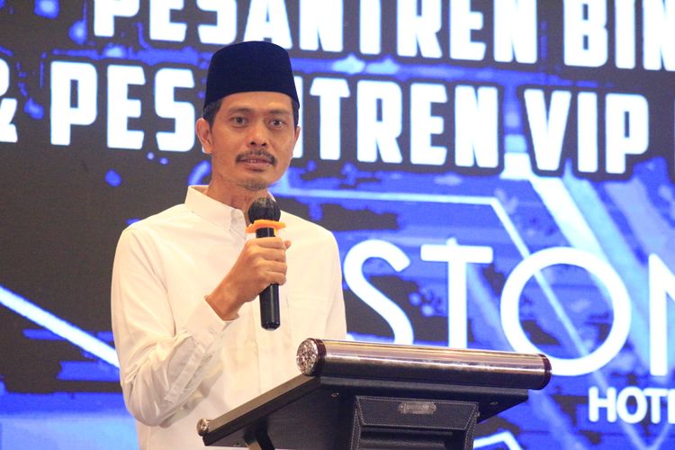 KH Imam Jazuli Lc MA, pengasuh Ponpes Bina Insan Mulia.