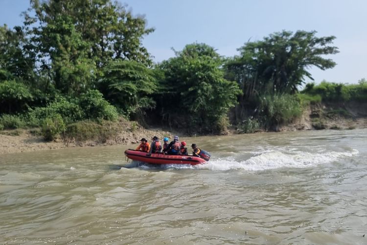 pemuda berusia 24 tahun tewas tenggelam di Sungai Serang wilayah Desa Terkesi, Kecamatan Klambu, Kabupaten Grobogan, Jawa Tengah, Selasa (5/5/2026).