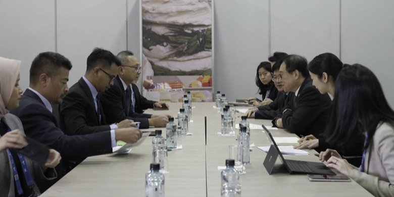 Pertemuan bilateral dengan Menteri Perdagangan Korea Selatan Inkyo Cheong di sela-sela APEC Ministers Responsible for Trade (MRT), Peru, Sabtu (18/5/2024).