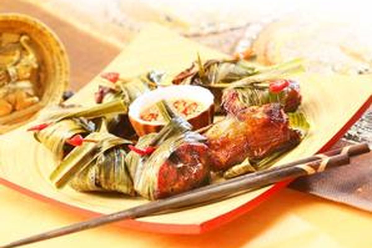 Khai Obb Bay Tay (Ayam Goreng Pandan)