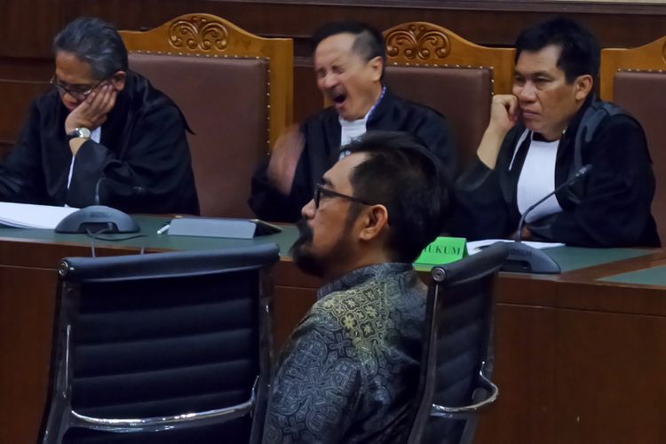 Andi Zulkarnain Mallarangeng alias Choel Mallarangeng menjadi terdakwa di Pengadilan Tipikor Jakarta, Senin (10/4/2017).