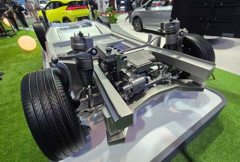 Kupas Teknologi Fondasi BYD, dari 8-in-1 Powertrain sampai CTB
