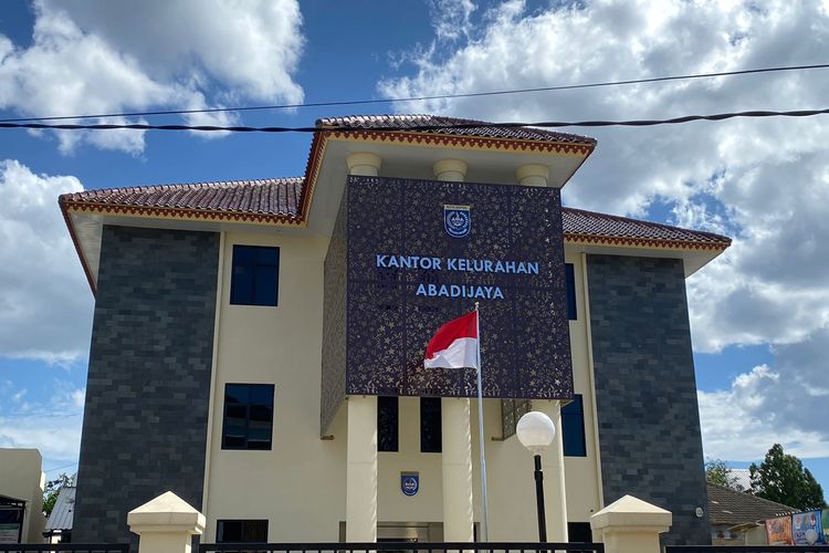 Gedung baru hasil renovasi kantor Kelurahan Abadijaya di daerah Kecamatan Sukmajaya, Kota Depok, Jumat (19/1/2024).