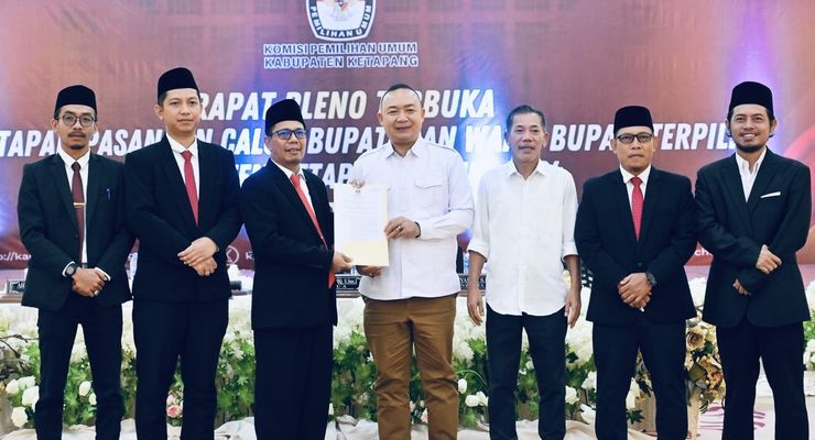 Alexander Wilyo-Jamhuri Amir Ditetapkan Jadi Bupati-Wabup Ketapang