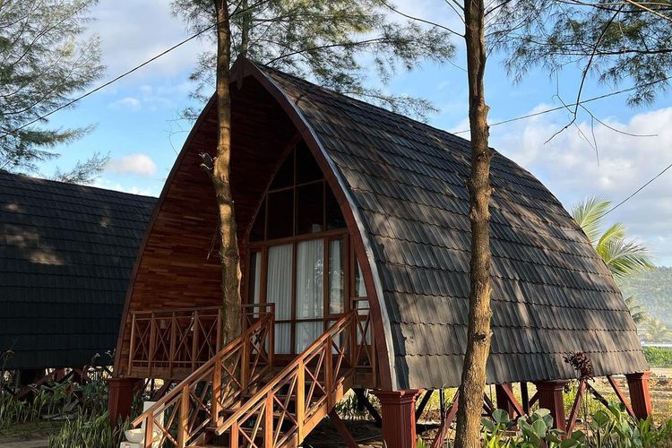 Penginapan di Pantai Midodaren, Kabupaten Tulungagung yang baru dibuka.