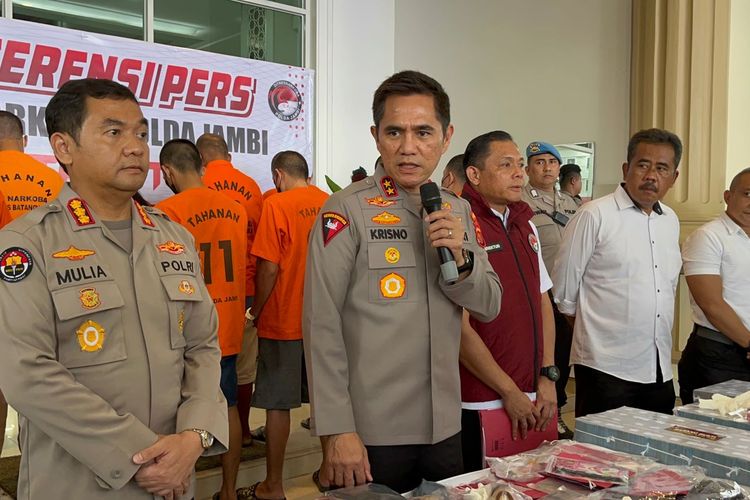 Kapolda Jambi: Tangkap Pengedar Tak Cukup, Bongkar 