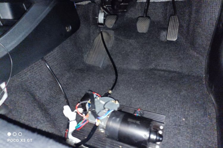 Automatic Robotic Clutch (ARC) yang bisa membuat mobil manual serasa mobil matik