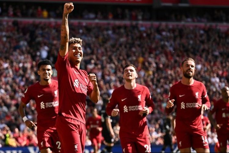 Penyerang Liverpool Roberto Firmino merayakan golnya ke gawang Bournemouth dalam laga yang lanjutan Liga Inggris musim 2022-2023 di Stadion Anfield, Sabtu (27/8/2022) malam WIB. Terkini, Liverpool akan kembali melawan Bournemouth pada pekan ke-27 Liga Inggris. Laga Bournemouth vs Liverpool dijadwalkan berlangsung Stadion Vitality pada Sabtu (11/3/2023) malam WIB.
