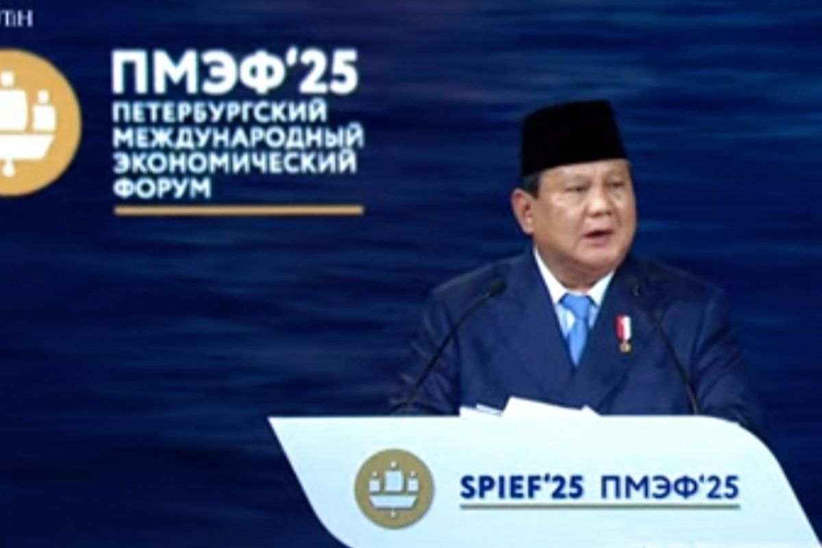 Presiden Prabowo Subianto saat berpidato di The 28th St. Petersburg International Economic Forum (SPIEF 2025) yang digelar di Kota St Petersburg, Rusia Jumat (20/6/2025).