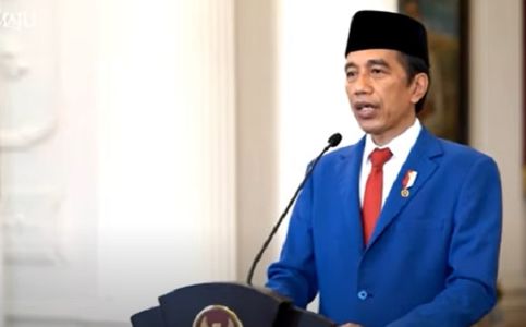 Jokowi Gives Nod to Industrial Salt Imports