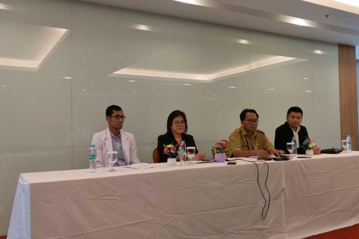Konferensi pers hasil pemeriksaan pasien suspek Novel Corona Virus di Rumah Sakit Eka Hospital Cibubur, Kabupaten Bogor, Senin (3/2/2020).