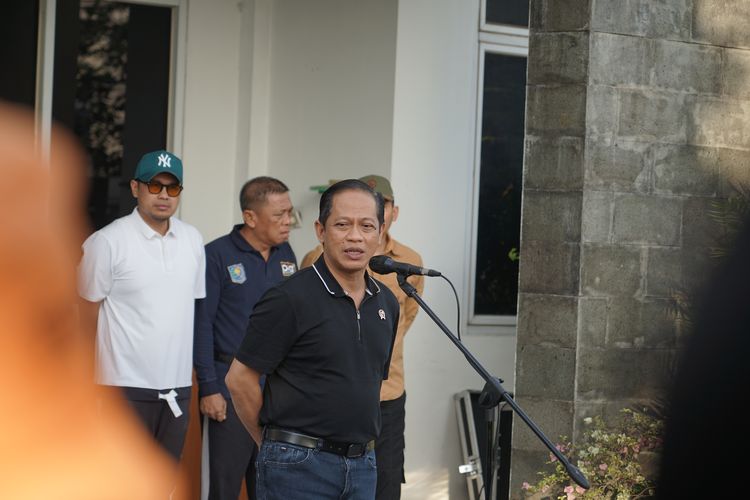 Menteri Lingkungan Hidup, Hanif Faisol Nurofiq menjelaskan soal pengelolaan sampah, Rabu (4/2/2026). Menindaklanjuti perintah Presiden Prabowo Subianto, Menteri LH Hanif Faisol Nurofiq meminta pemerintah daerah kosisten mengelola limbahnya. 