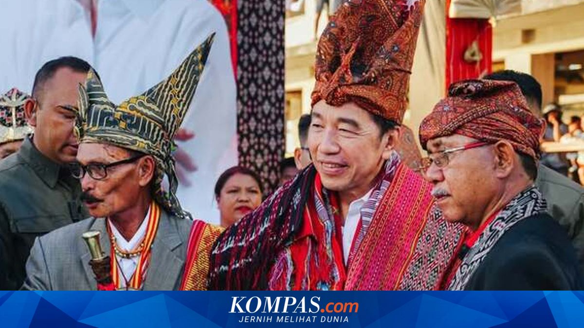 Jokowi Terima 2 Gelar Saat Safari Politik 2026, Baginda Pemuka Bangsa dan Sesepuh Raja-raja Timor