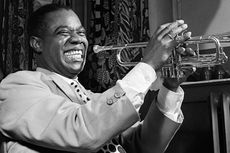 Lirik dan Chord Lagu As Time Goes By - Louis Armstrong