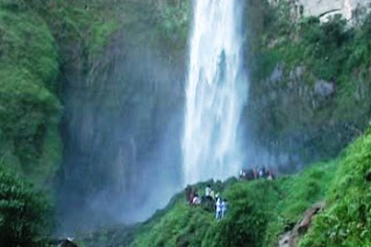 Air Terjun Sikulikap di Sumatera Utara