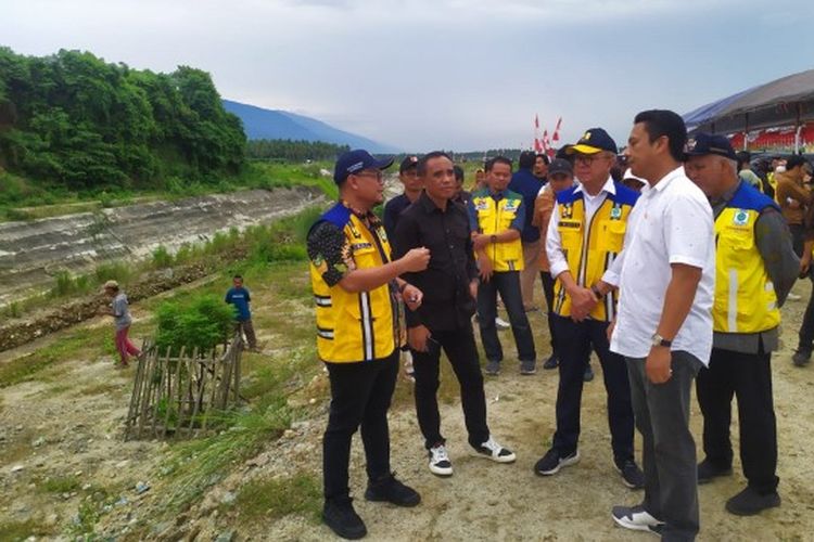 Kementerian PUPR bersama anggota Komisi V DPR RI saat melakukan Kunjungan Kerja (Kunker) ke Kota Palu pada Jumat (14/7/2023) lalu terkait penanganan Rehabilitasi dan Rekonstruksi Infrastruktur SDA pasca-bencana.