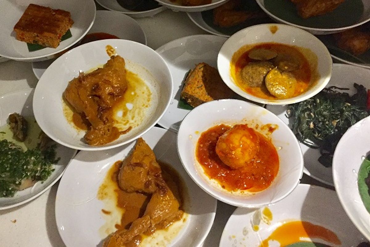 makanan padang di Padang Petir rumah makan Padang milik Atta Halilintar