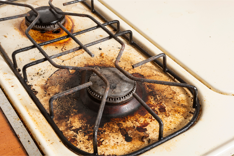 Jangan Anggap Sepele, 6 Hal yang Bisa Cegah Cipratan Minyak di Dapur