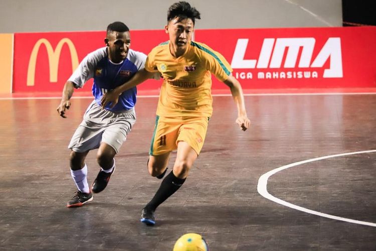 Laga futsal Liga Mahasiswa Sumatra Conference Seasons 7 di Kota Palembang. Kejuaraan diikuti 10 tim putra dan 3 tim putri mulai 13-24 Oktober 2019. Dalam artikel ini dijelaskan mengenai ukuran lapangan futsal standar internasional.