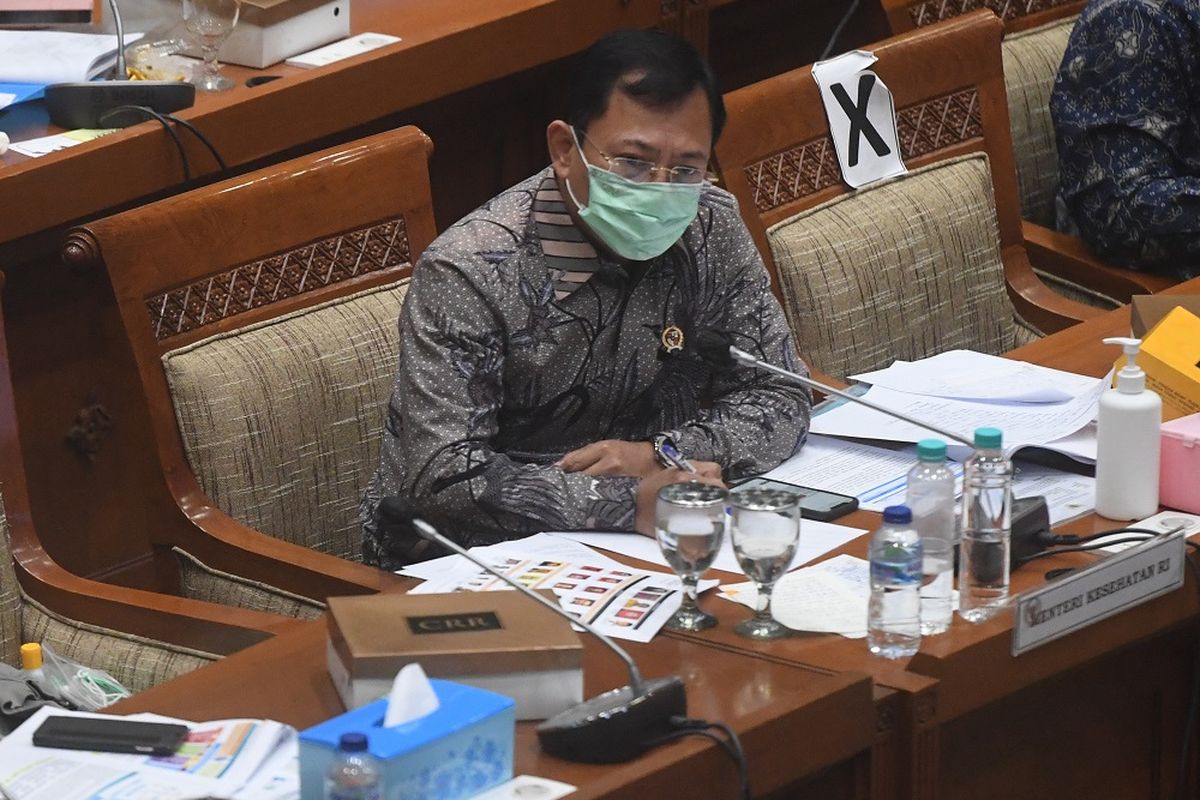 Minister of Health Terawan Agus Putranto attends a meeting with the House of Representative Commission IX at the parliament complex in Jakarta on Tuesday, November 11, 2020.  The meeting discuss the management of the Covid-19 pandemic in Indonesia. ANTARA FOTO/Akbar Nugroho Gumay/aww.