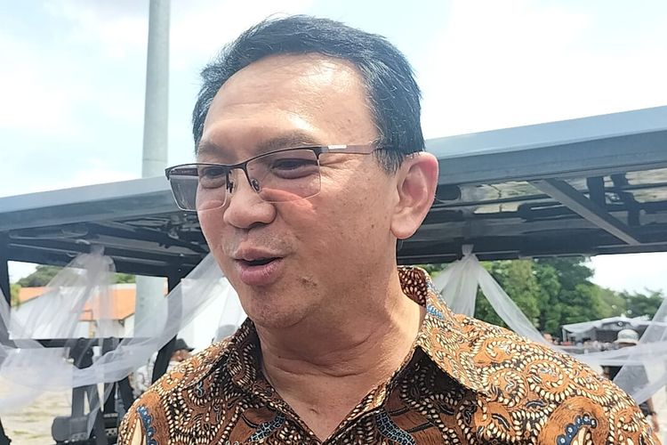 Komisaris Utama PT Pertamina (Persero) Basuki Tjahaja Purnama alias Ahok menghadiri acara tasyakuran pernikahan