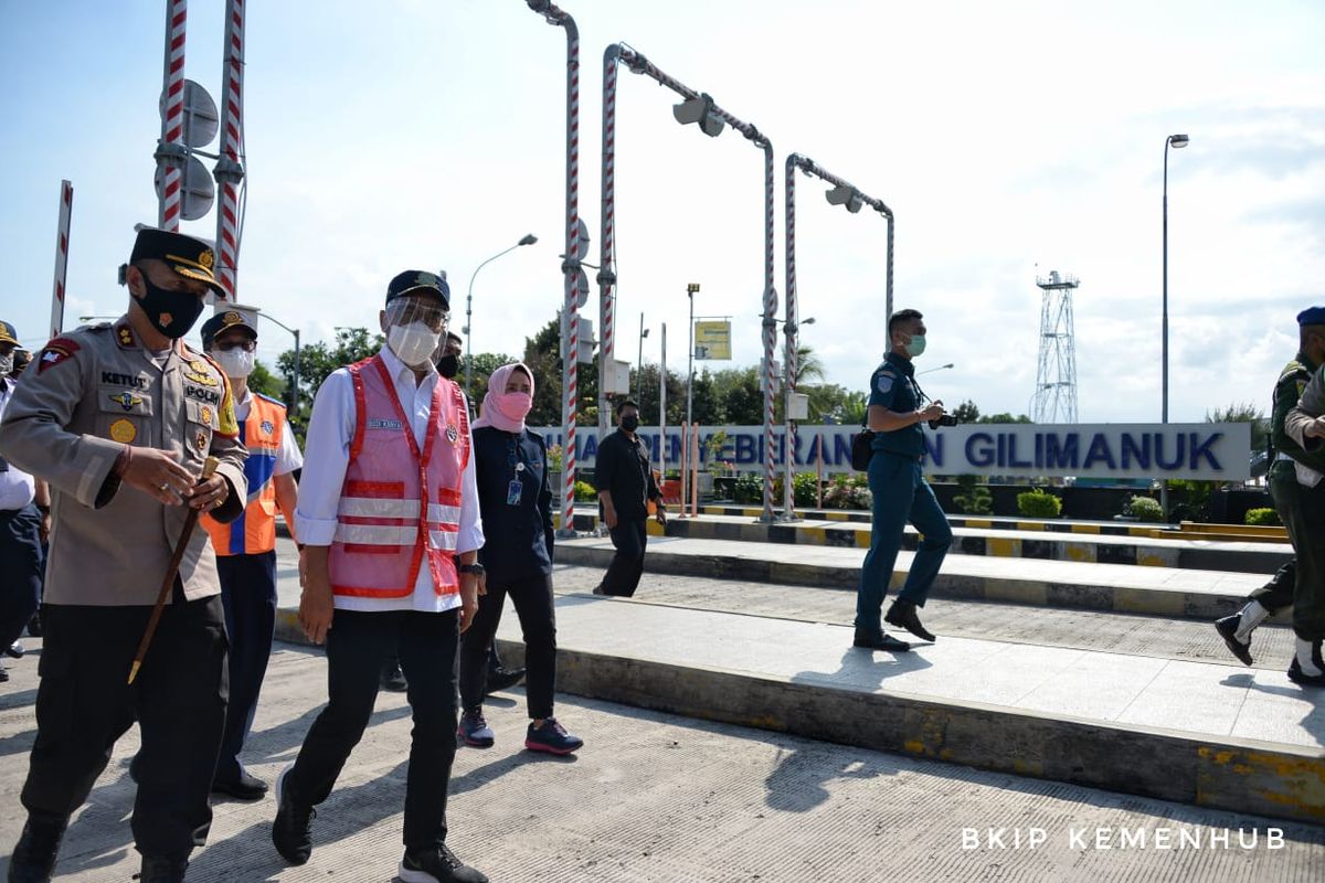 Menhub Budi Karya di Gilimanuk Bali