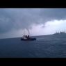 Muncul Fenomena Waterspout di Perairan Dekat PLTU Paiton, Nelayan Sempat Panik